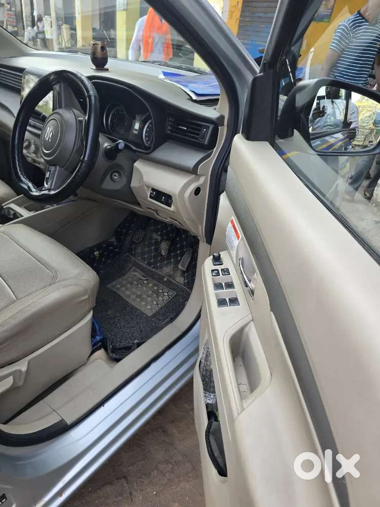 I Want To Sell My Car Ertiga. Time Pas Wale Door Rhe