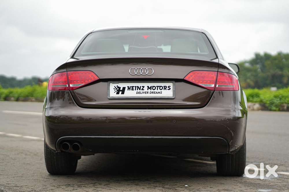Audi A4 2.0 Tdi Premium With Sunroof, 2011, Diesel
