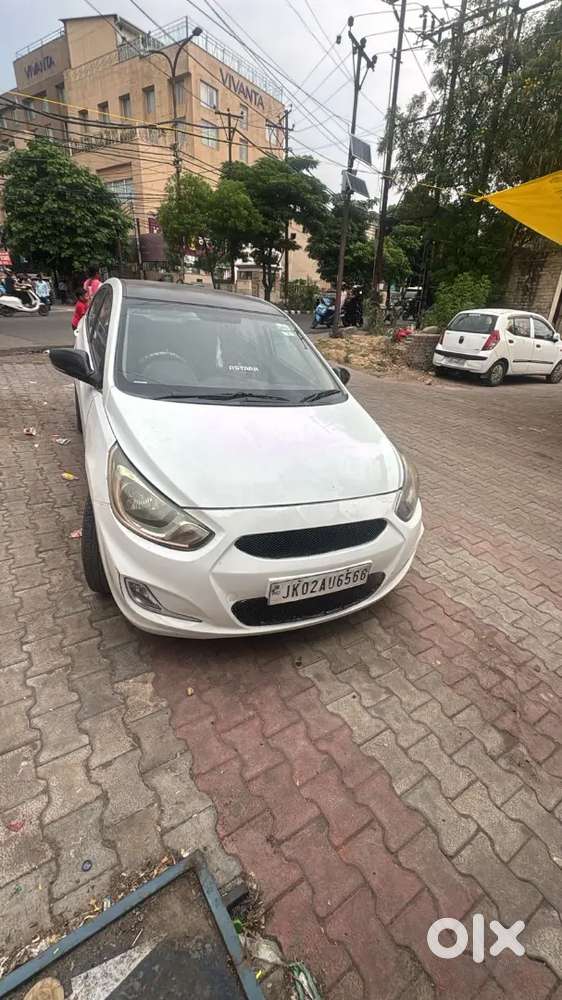 Hyundai Verna 1.4 Crdi 2012 Second-owner