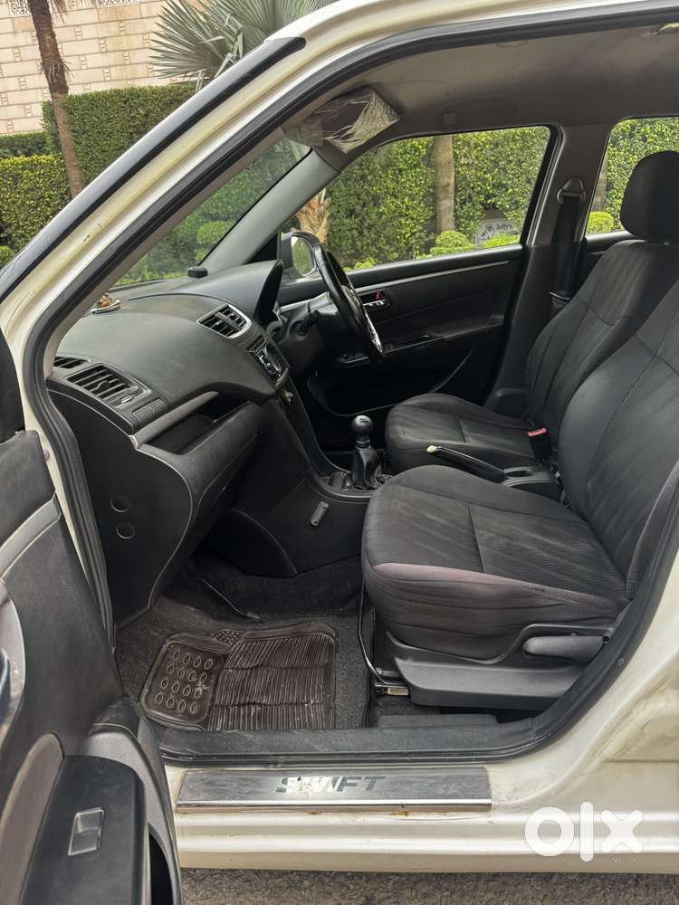 Maruti Suzuki Swift Vxi, 2012, Petrol