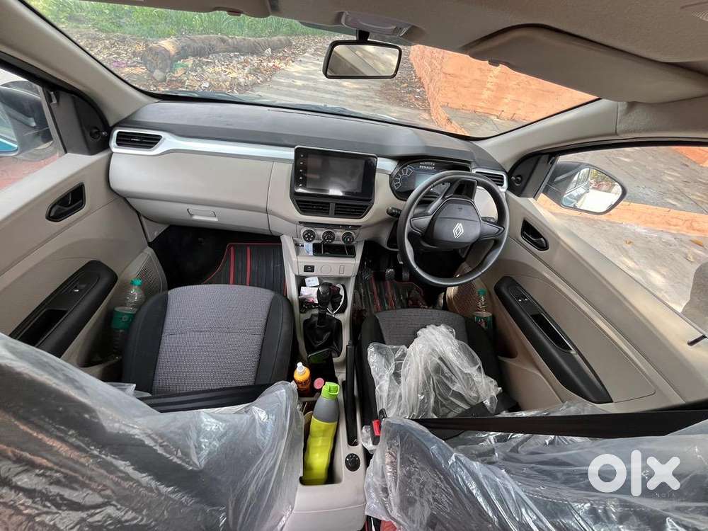 Renault Triber 2025 Petrol 3596 Km Driven
