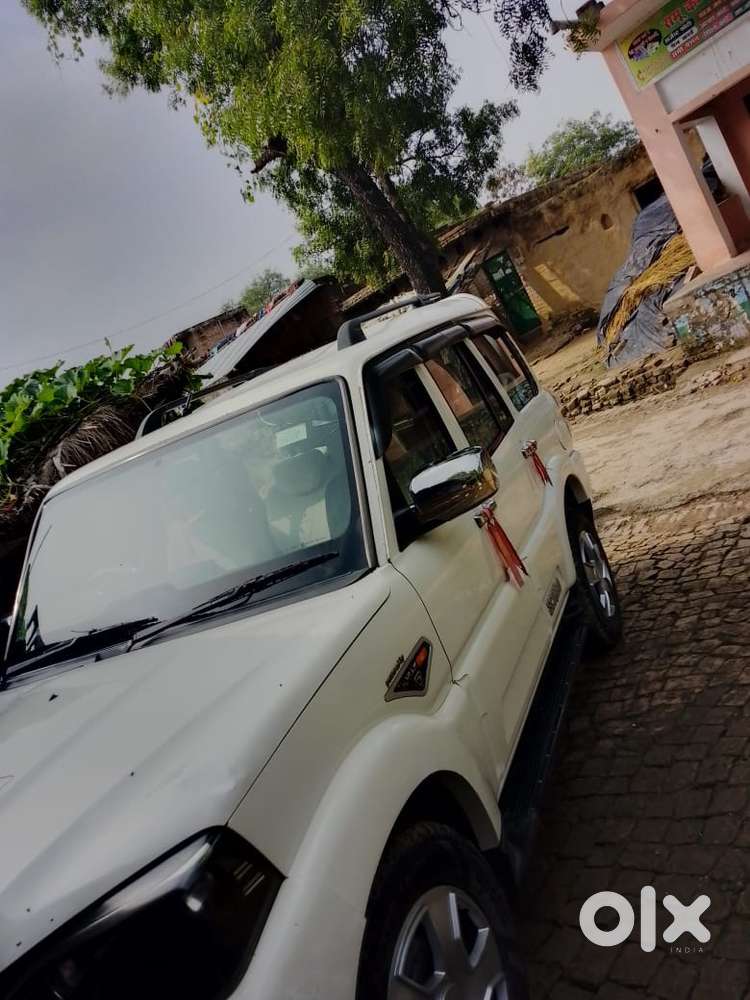 Mahindra Scorpio Classic 2015 Petrol Mt Diesel