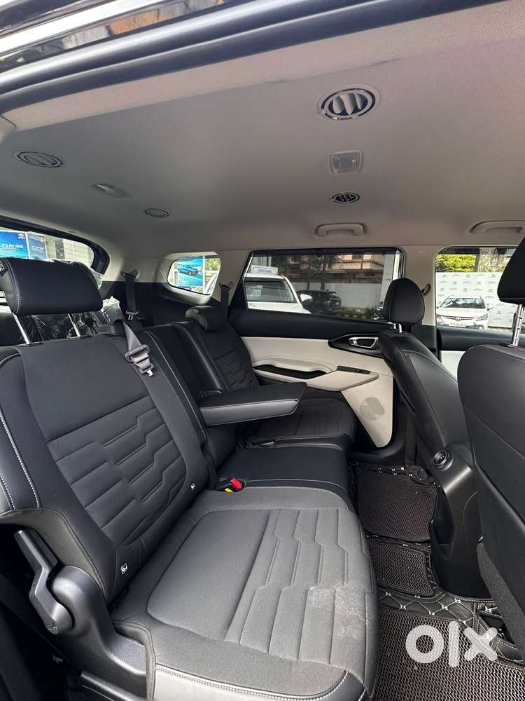 Kia Carens Clavis Htk Plus Dct, 2025, Petrol