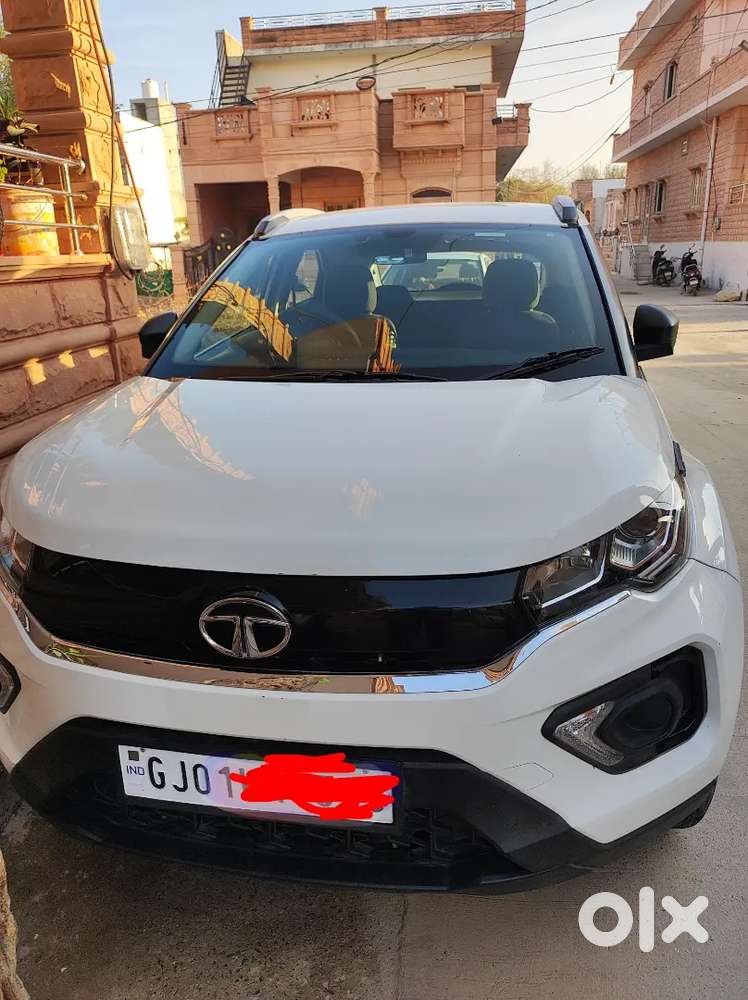 Tata Nexon Revotron 2023 Petrol Manual