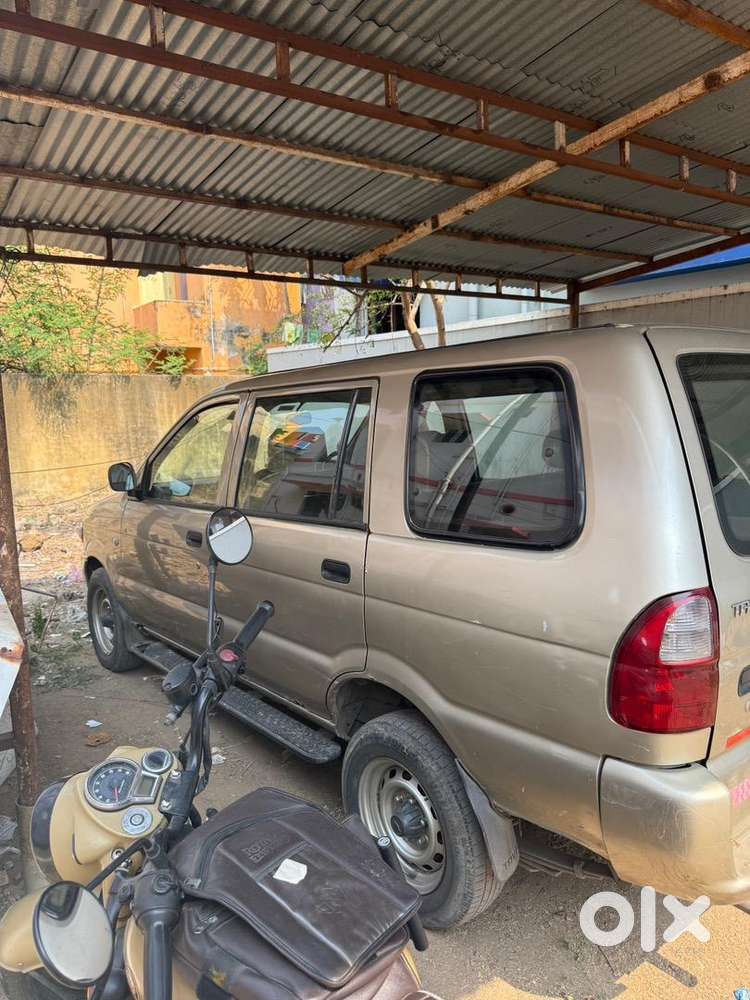 Chevrolet Tavera 2011 Diesel 150000 Km Driven