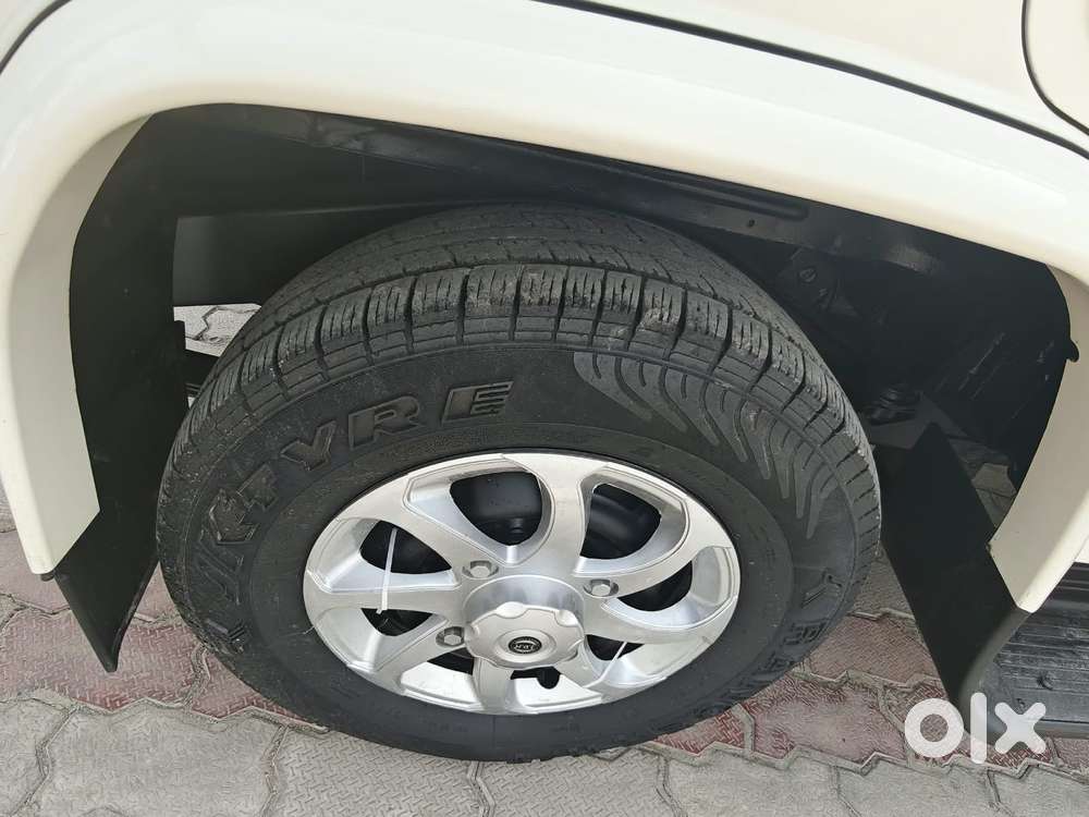 Mahindra Bolero B4, 2020