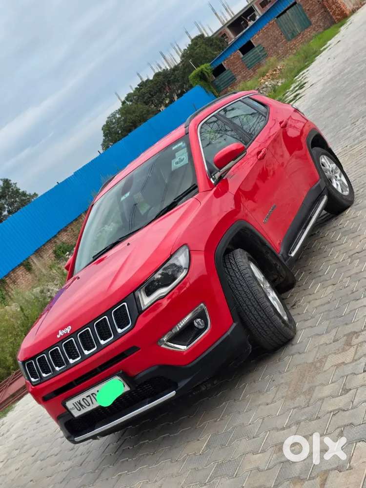Jeep Compass 
1st Owner 
Insurance 12/02/2027 Tak
Dono Chabi