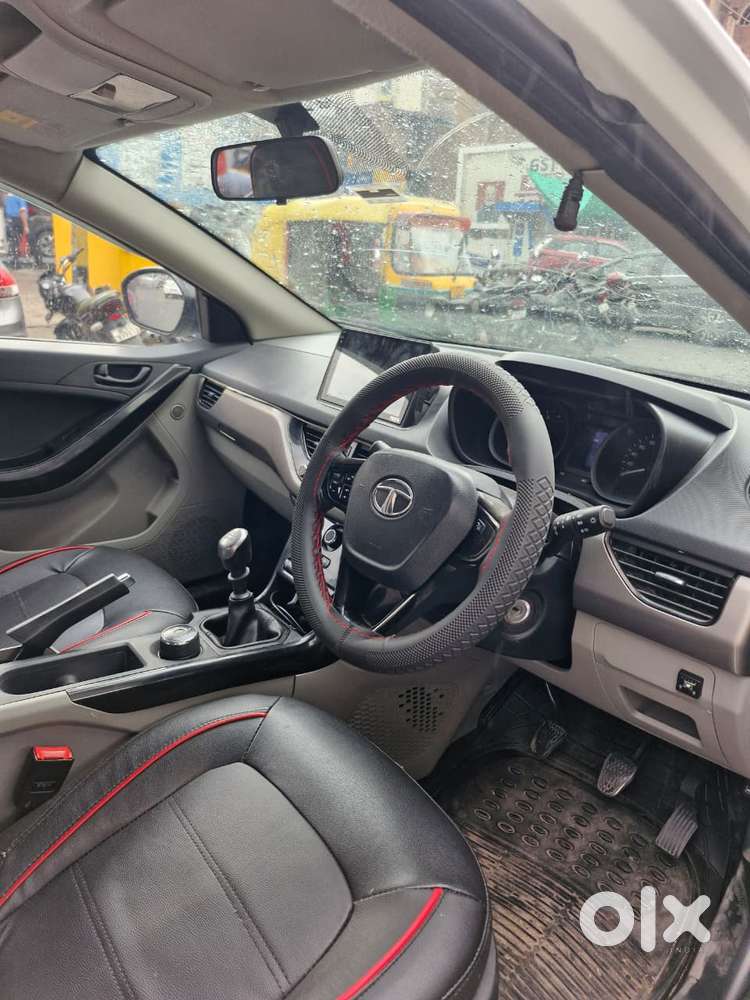 Tata Nexon 1.2 Revotron Xm (s), 2019, Cng & Hybrids