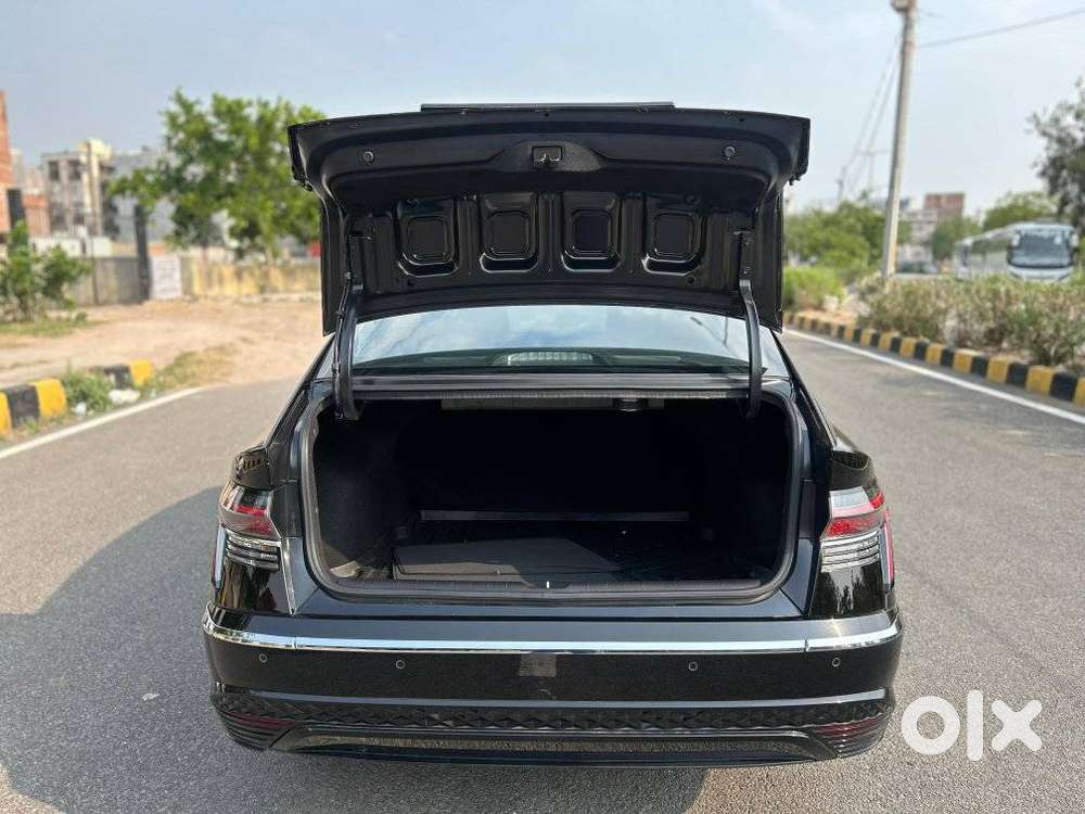 Hyundai Verna Sx (o) 1.5 Turbo Petrol Dct, 2023, Petrol