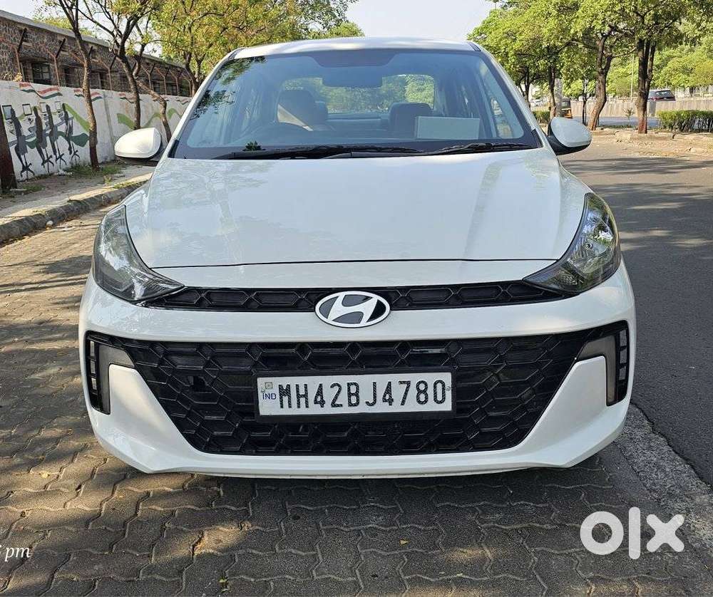 Hyundai Aura Sx (o) Manual, 2023, Cng & Hybrids