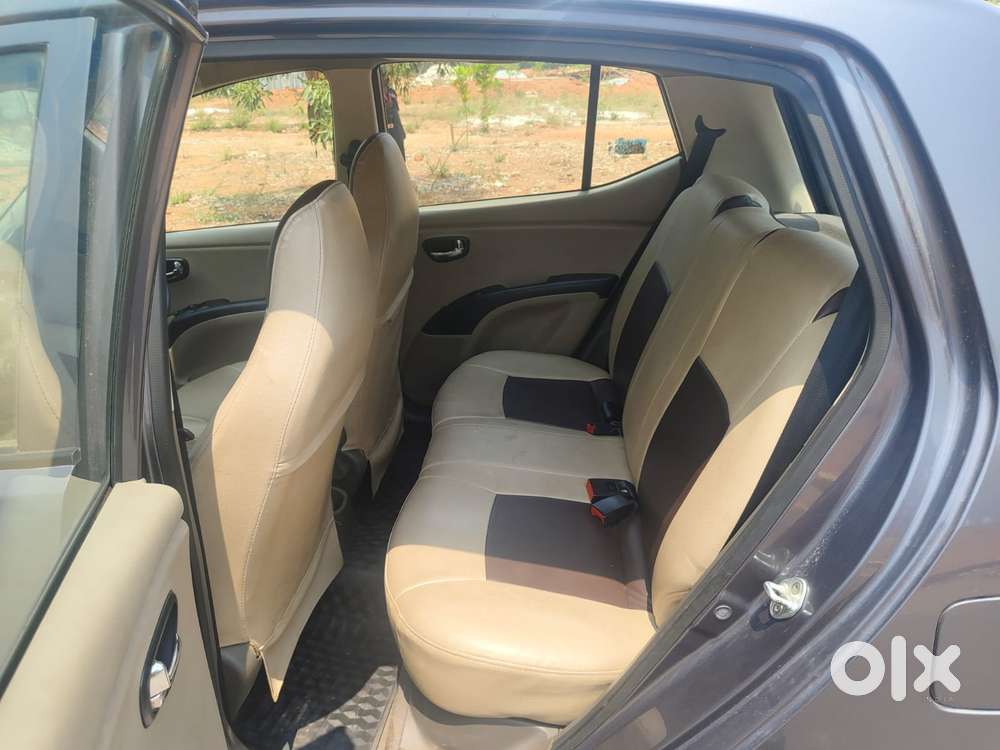 Hyundai I10 Sportz, 2016, Petrol