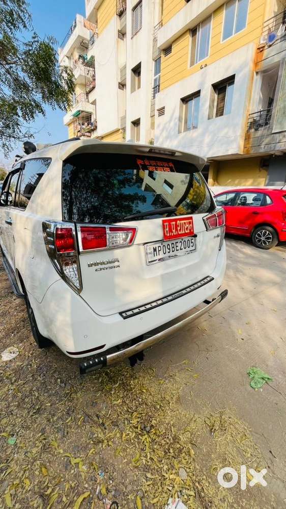 Toyota Innova Crysta 2022 Diesel 70000 Km Driven