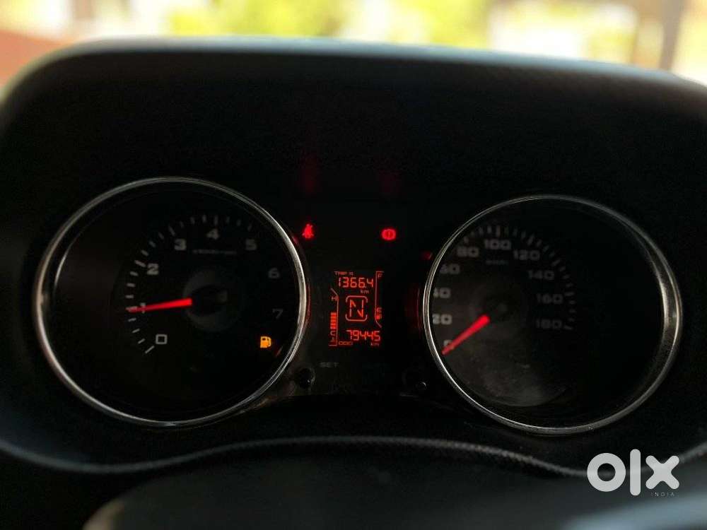 Mahindra Tuv 300 T8 Amt (automatic), 2016, Diesel