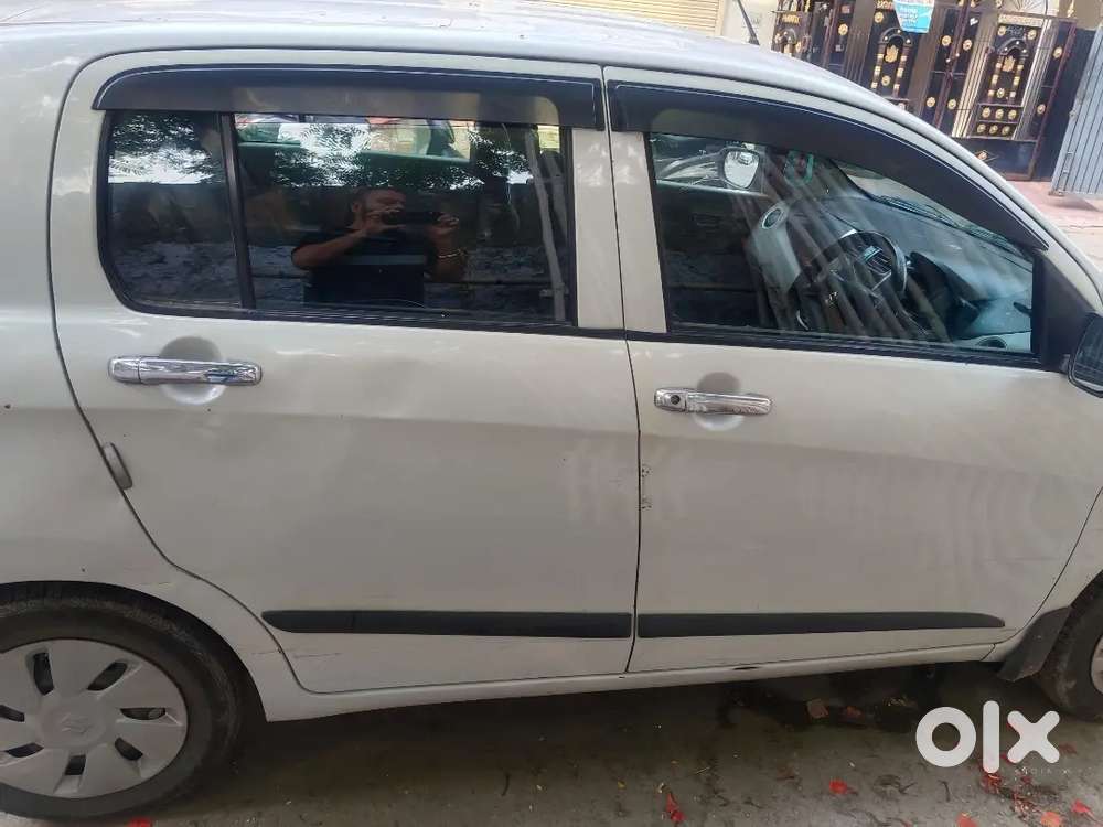 I Want To Sell My Car,cng Fited On After 80000 Km Outsider, Average 27