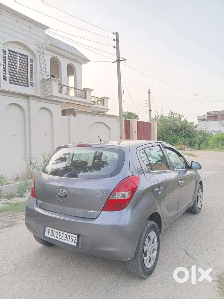 Hyundai I20 Sportz 2011