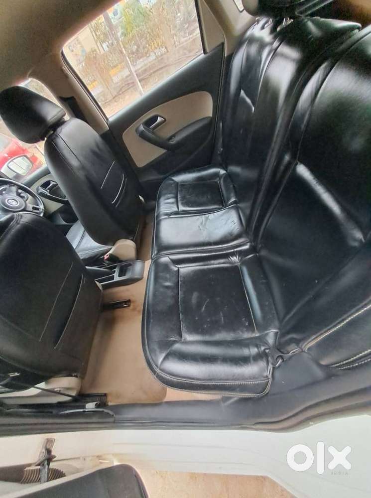 Volkswagen Polo Petrol Highline 1.6l, 2010, Petrol
