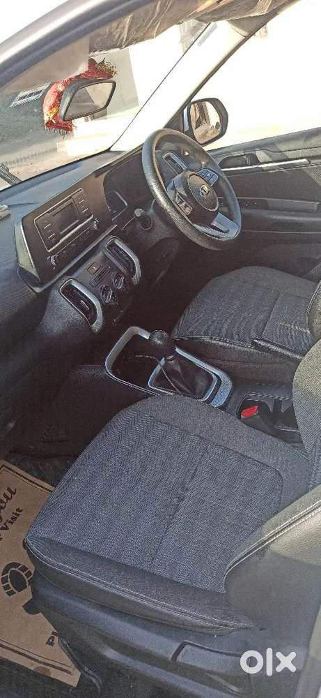 Kia Sonet 1.2 Htk (2020) - Mint Condition, Single Handed Driven