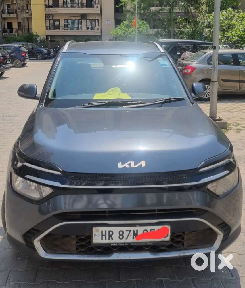 Kia Carens 2023 Diesel Well Maintained
