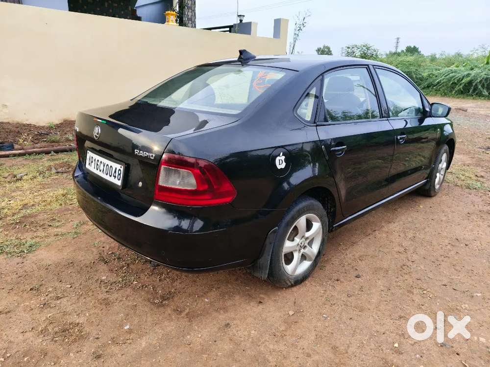 Skoda Rapid 1.5 Tdi 2014