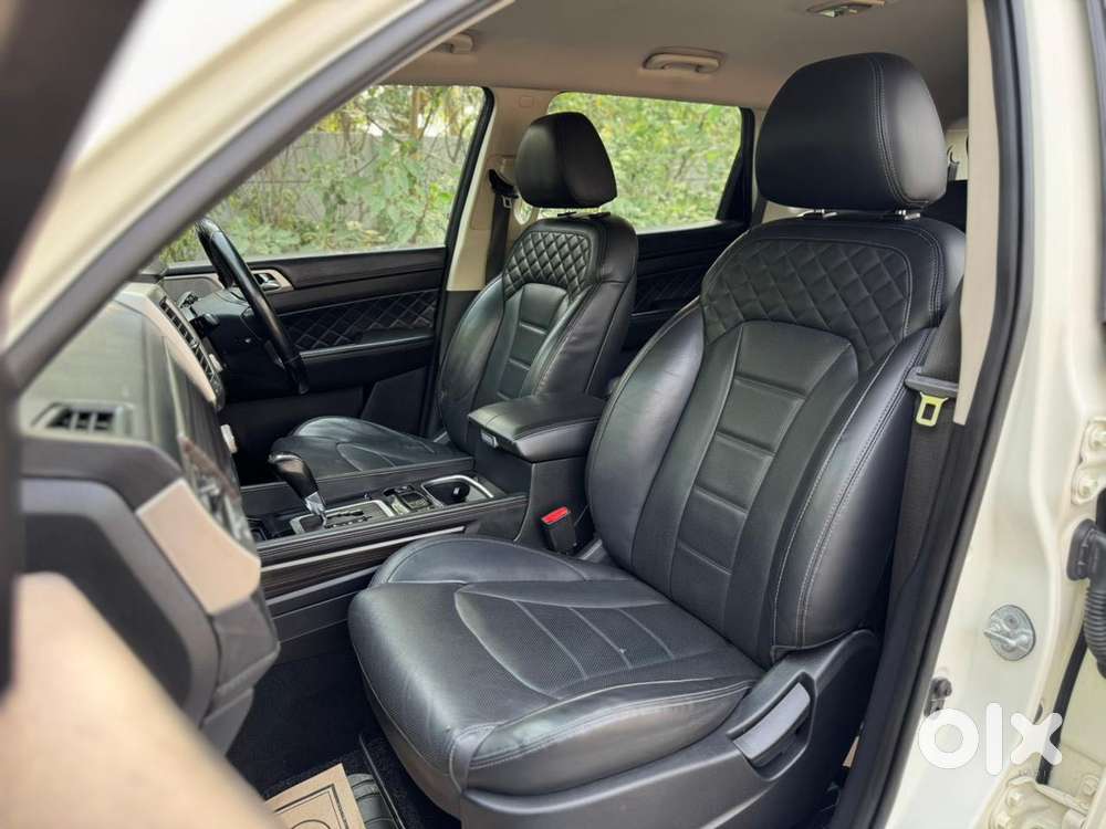 Mahindra Alturas G4 4x2 At, 2019, Diesel