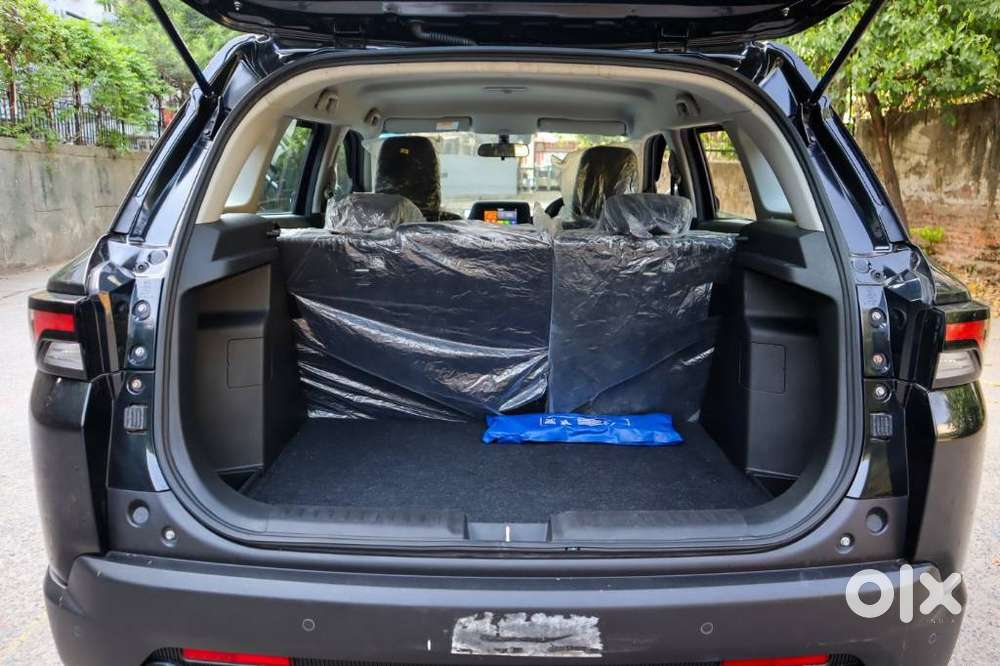 Maruti Suzuki Brezza Vxi At, 2025, Petrol