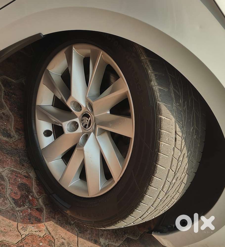 Skoda Superb Lk 1.8 Tsi At, 2017, Petrol