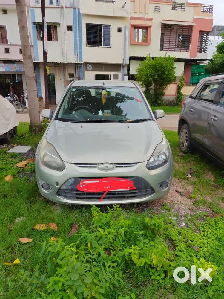 Ford Figo Petrol Zxi 2010