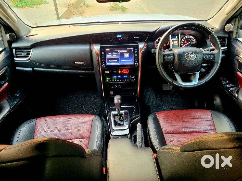 Toyota Fortuner Legender 4x2 At 2.8, 2025, Diesel