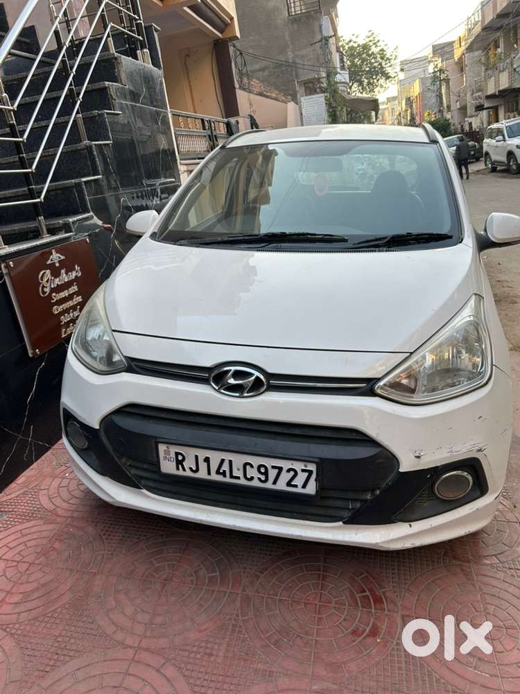 Hundhai Grand I10 Asta Top Model 2016