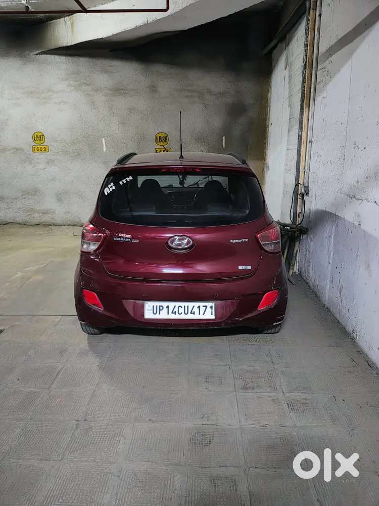 Hyundai Grand I10 December 2015 Petrol + Cng