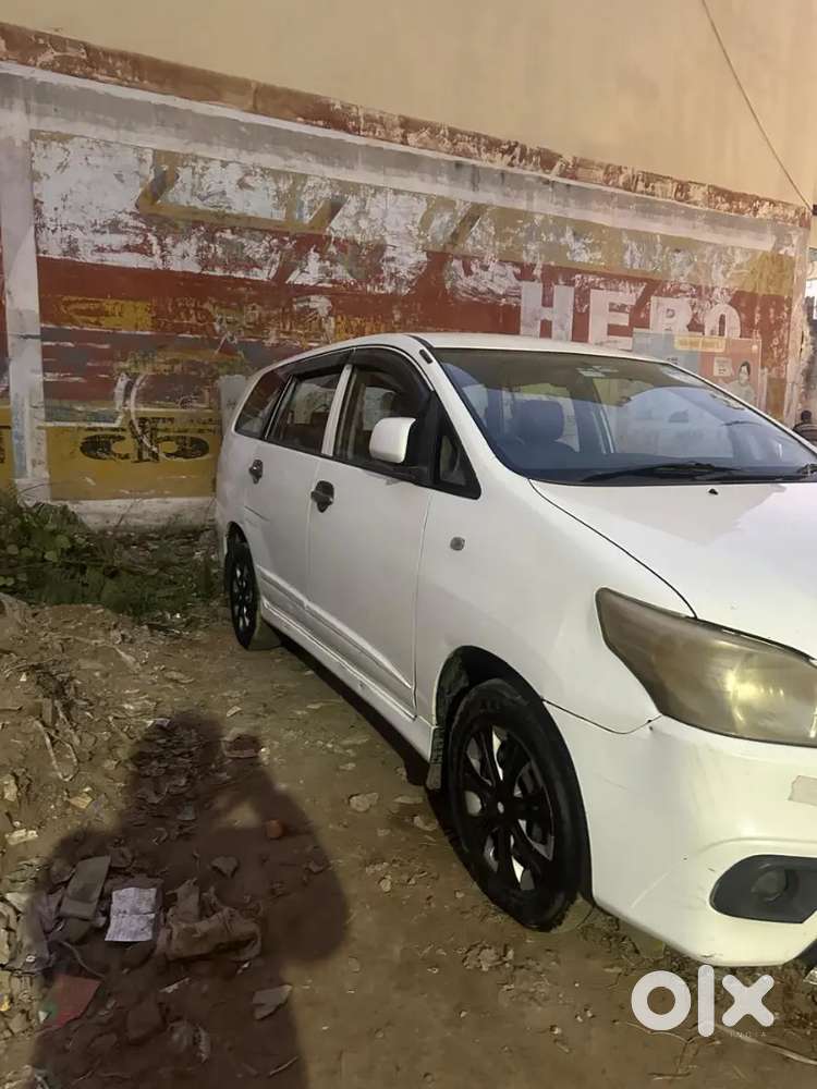 Toyota Innova 2015 Diesel Well Maintained