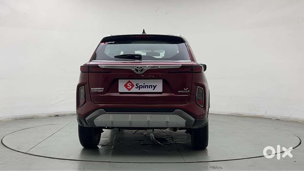 Toyota Urban Cruiser Hyryder 1.5 V Hybrid, 2023, Cng & Hybrids