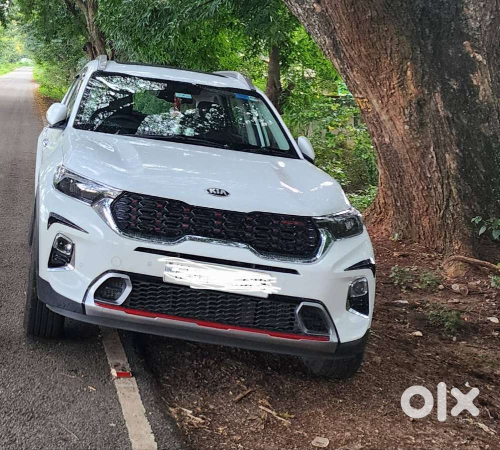 Kia Sonet 2021 Gtx Imt , White Monotone, With Sunroof, Accessories