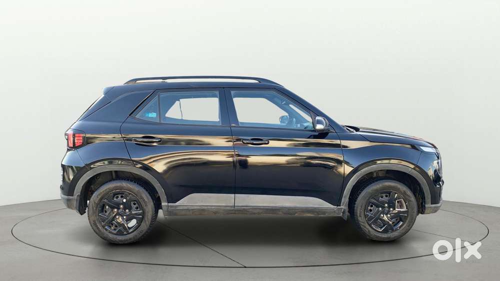 Hyundai Venue Sx 1.2 Mt Knight Edition, 2023, Petrol