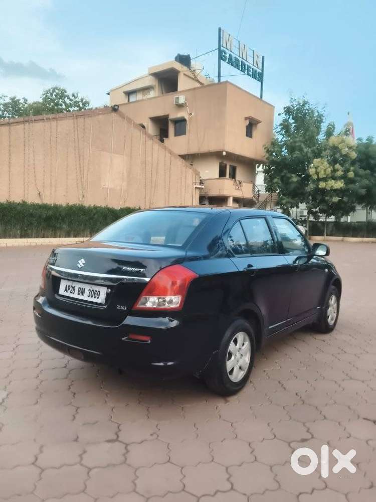 Maruti Suzuki Swift Dzire 1.2 Zxi Bsiv, 2010, Petrol