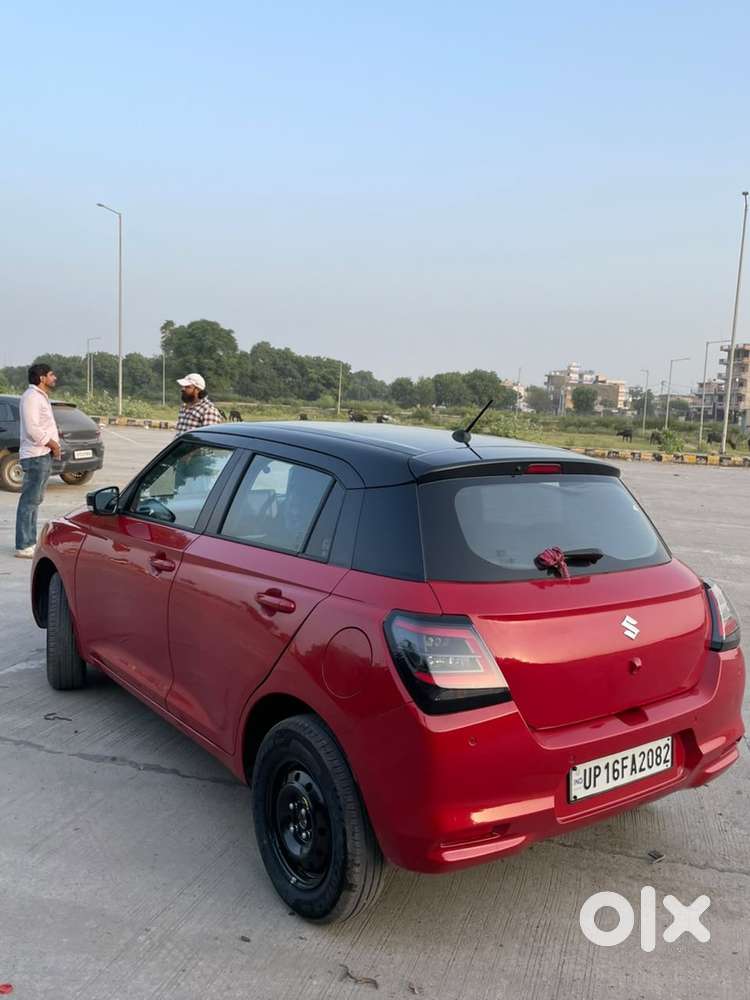 Maruti Suzuki Swift Zxi 2025 Petrol Automatic Dual Tone