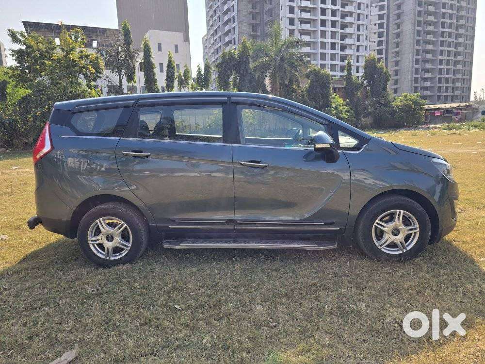 Mahindra Marazzo M6, 2019, Diesel