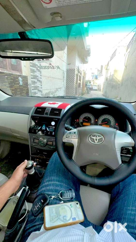 Toyota Corolla Altis 2011
