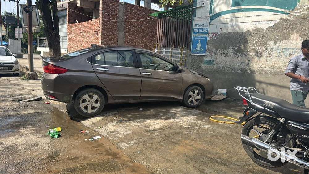 City 2014 Brand New Condition Well Maintaned