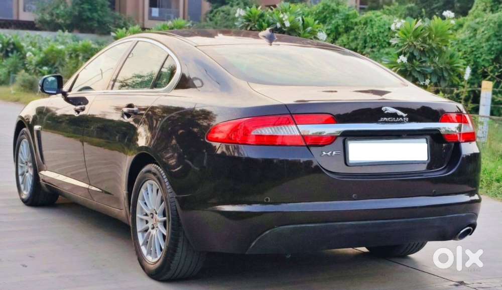 Jaguar Xf 2015 Diesel 39000 Km Driven