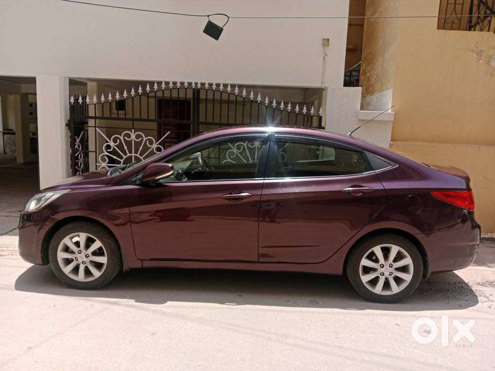 Hyundai Verna Fluidic 1.6 Vtvt Sx, 2012, Petrol