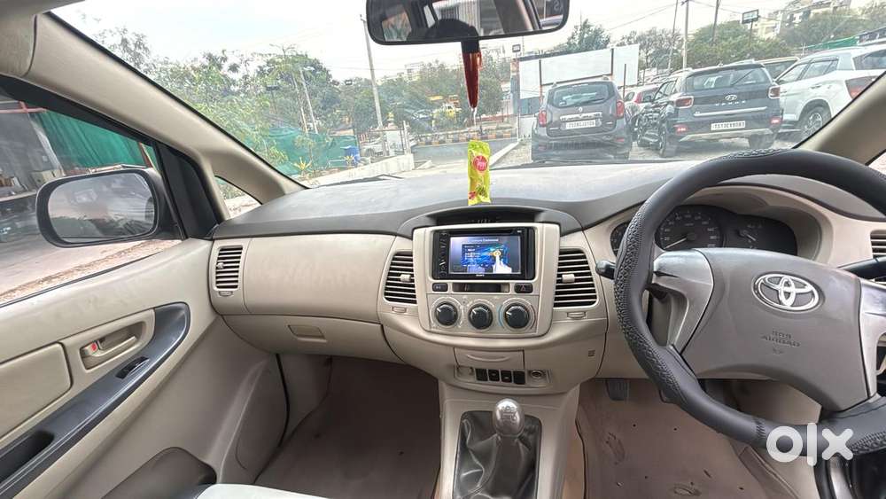 Toyota Innova 2.5 G (diesel) 8 Seater, 2012, Diesel