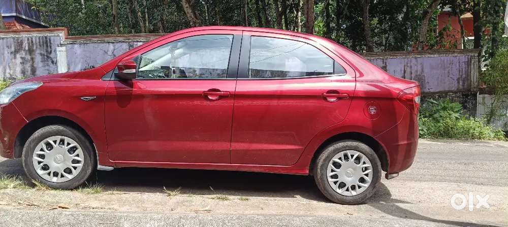 Ford Aspire Titanium Blu 2016