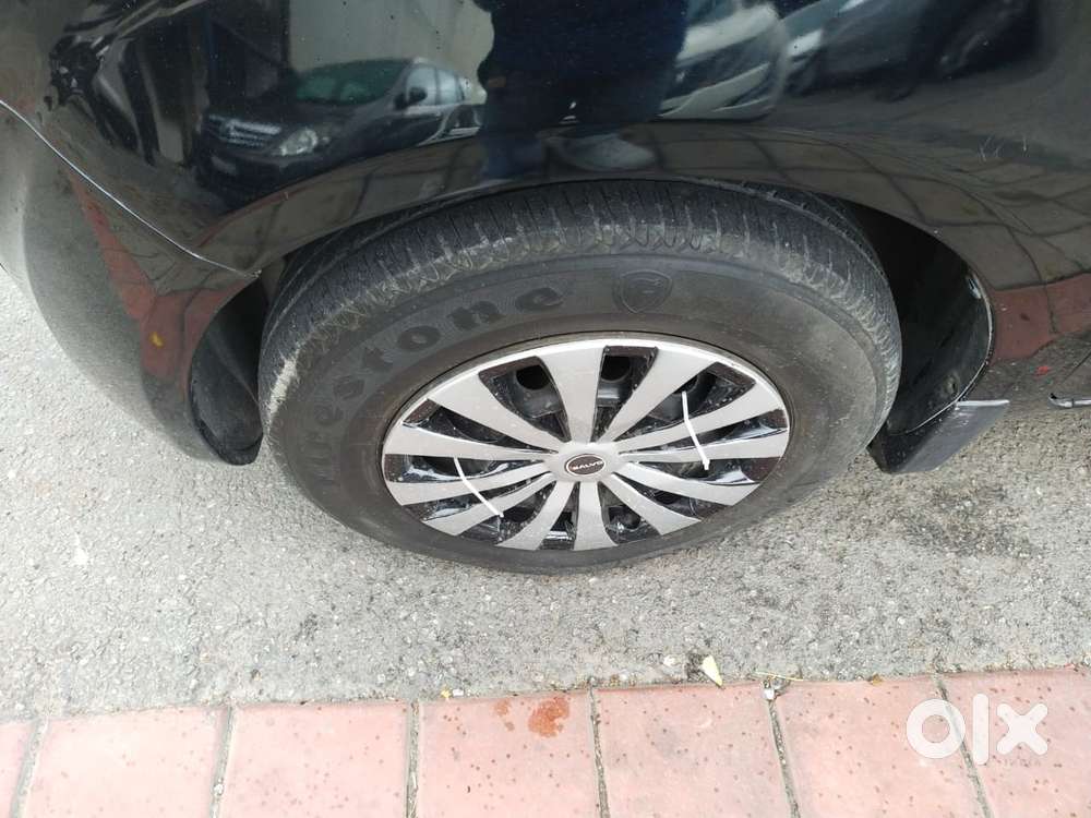 Maruti Suzuki Ritz Vxi, 2011, Petrol