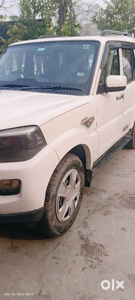 Mahindra Scorpio 2015 Diesel Manual 15 Km
