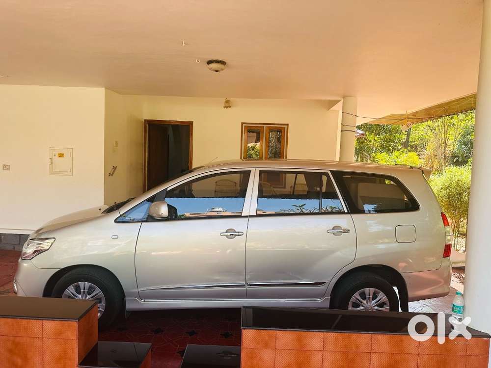 2016 Innova Single Owner Low Km, New Tires And Battery.
