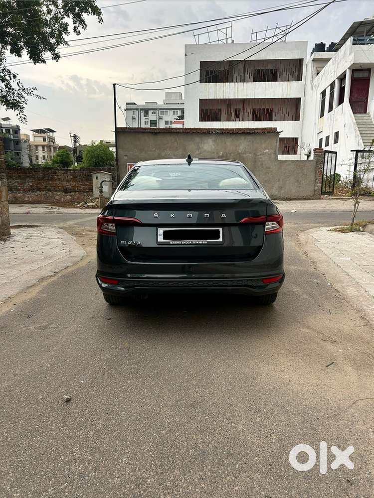 Skoda Slavia Petrol 2024