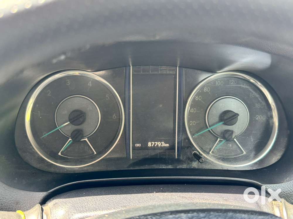Maruti Suzuki Swift Dzire Ldi, 2009, Diesel