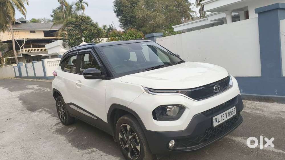 Tata Punch 1.2 Revotron Creative Amt Dual Tone, 2022, Petrol