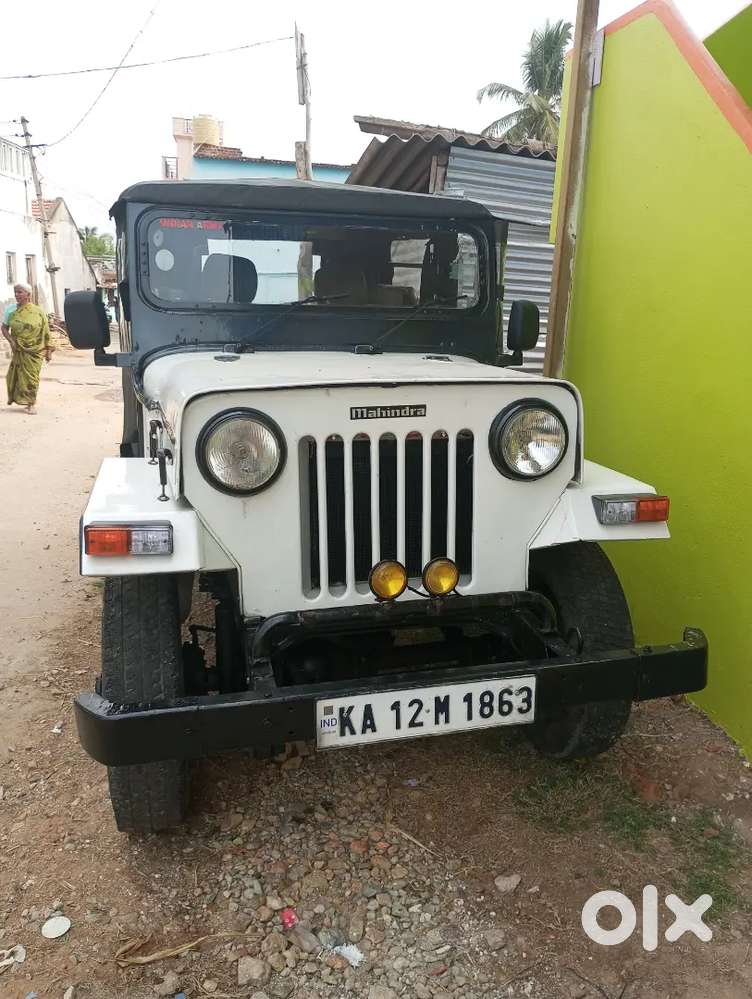 Mahindra Cj500 Di Jeep Vintage Style, Rugged & Strong Engine
